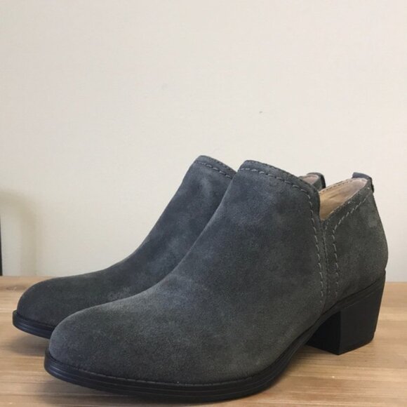 Naturalizer Zarie  Elephant Grey Suede Booties - Picture 1 of 7